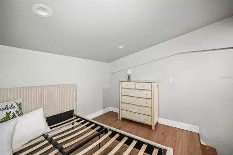 Bedroom - 7218 Southeast Ave, Webster, FL 33597 photo 11 of 12