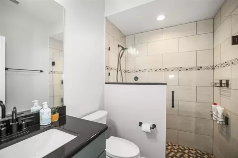 Bath - 7218 Southeast Ave, Webster, FL 33597 photo 4 of 5