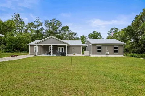 Exterior - 7218 Southeast Ave, Webster, FL 33597 photo 3 of 12