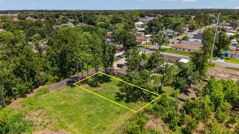 6817 N Blossom Ave, Tampa, FL 33614