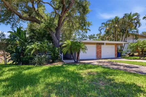 1918 Byram Dr, Clearwater, FL 33755