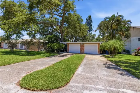1918 Byram Dr, Clearwater, FL 33755