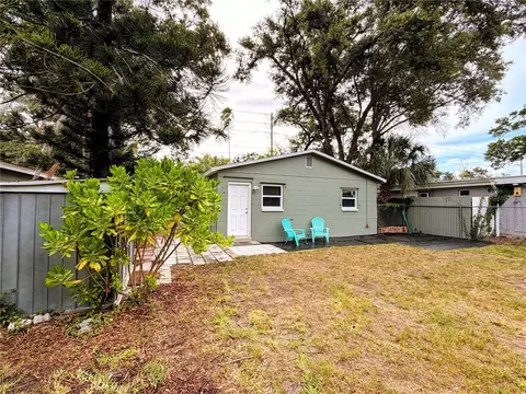 Exterior - 364 3rd St NW, Largo, FL 33770 photo 7 of 11