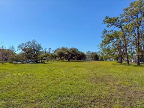 Exterior - 364 3rd St NW, Largo, FL 33770 photo 11 of 11
