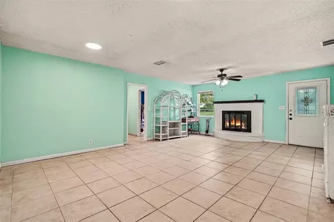 Living - 7206 Alafia Dr, Riverview, FL 33578 photo 2 of 5