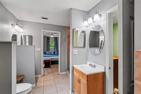 Bath - 7206 Alafia Dr, Riverview, FL 33578 photo 2 of 3