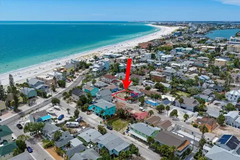 122 87th Ave, Treasure Island, FL 33706
