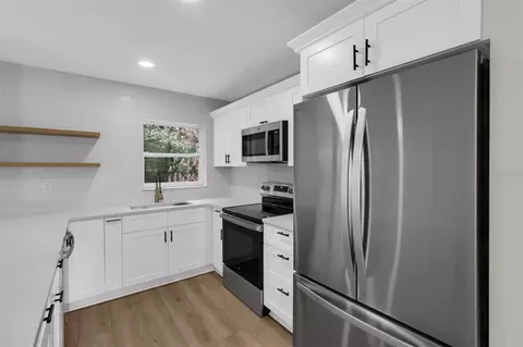 Kitchen - 7256 Pinehurst Dr, Spring Hill, FL 34606 photo 2 of 2