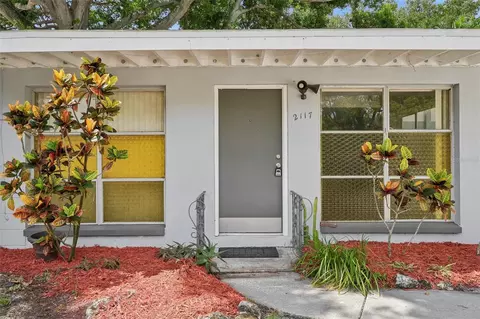 2117 Barcelona Dr, Clearwater, FL 33764