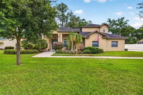 32449 Laurel Ct, San Antonio, FL 33576