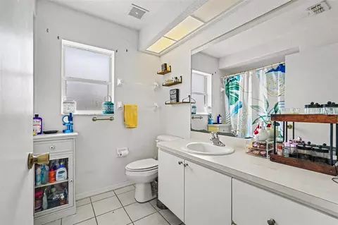 Bath - 4187 Everett Ave, Spring Hill, FL 34609 photo 2 of 2