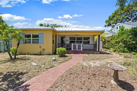 144 30th Ave NE, Saint Petersburg, FL 33704