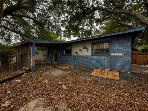 310 62nd Ave N, Saint Petersburg, FL 33702