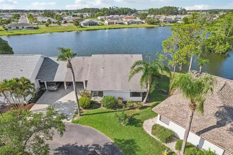 1613 Comfy Ct, Sun City Center, FL 33573