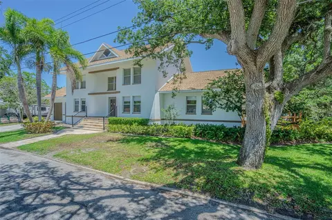 2114 S Venus St, Tampa, FL 33629