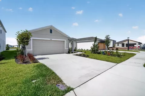 Exterior - 13411 Camelot Ct, Parrish, FL 34219 photo 4 of 7