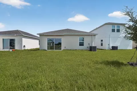 Exterior - 13411 Camelot Ct, Parrish, FL 34219 photo 2 of 7