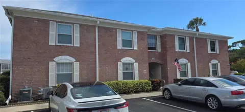 3894 37th St S #41, Saint Petersburg, FL 33711