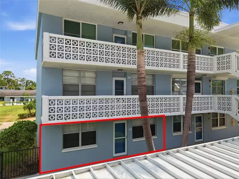4895 Bay St NE #101, Saint Petersburg, FL 33703