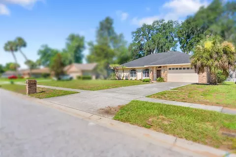 Exterior - 512 Caulder Park Rd, Seffner, FL 33584 photo 11 of 13