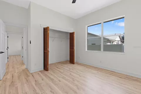 Bedroom - 512 Caulder Park Rd, Seffner, FL 33584 photo 9 of 9