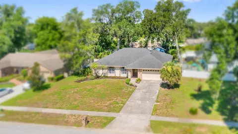 View/Area - 512 Caulder Park Rd, Seffner, FL 33584 photo 1 of 7