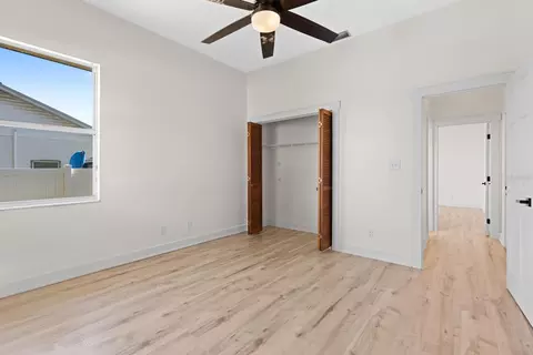 Bedroom - 512 Caulder Park Rd, Seffner, FL 33584 photo 7 of 9