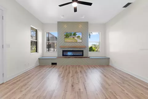 Living - 512 Caulder Park Rd, Seffner, FL 33584 photo 4 of 6