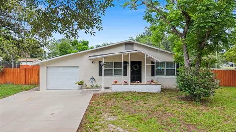 4738 9th St, Zephyrhills, FL 33542