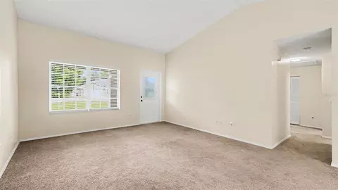 206 Oak Cir, Ocala, FL 34472 photo 2