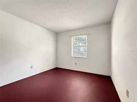 Bedroom - 6904 Williams Rd, Seffner, FL 33584 photo 4 of 5