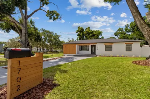 1702 W Johnston Ave, Tampa, FL 33603