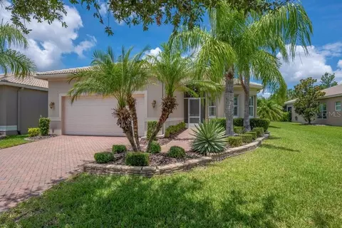 16127 Cape Coral Dr, Wimauma, FL 33598
