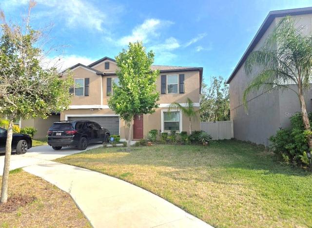 1561 Flower Dust Dr, Ruskin, FL 33570