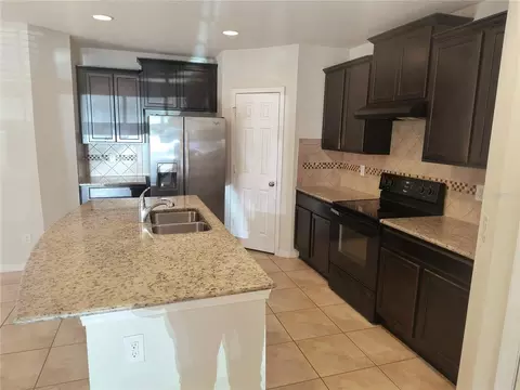 Kitchen - 4754 Chatterton Way, Riverview, FL 33578 photo 2 of 2
