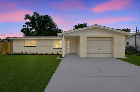 1039 Clairborne St, Holiday, FL 34690