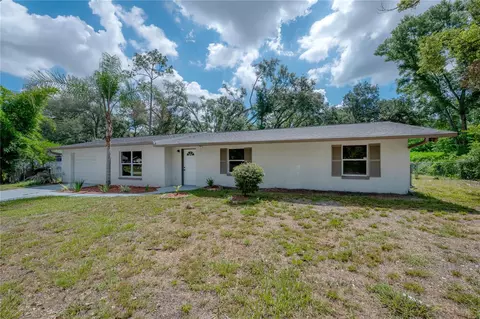 6042 Hazelwood Dr, Zephyrhills, FL 33542