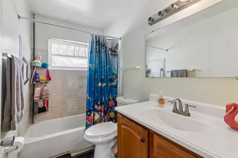 Bath - 6395 Treehaven Dr, Spring Hill, FL 34606 photo 2 of 3