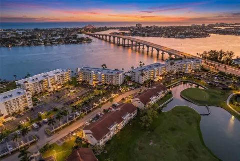 6000 Bahia Del Mar Cir #131, Saint Petersburg, FL 33715