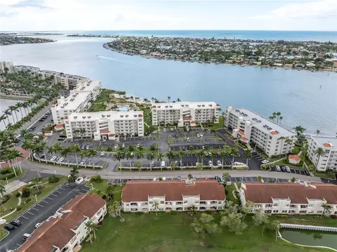6000 Bahia Del Mar Cir #131, Tierra Verde, FL 33715
