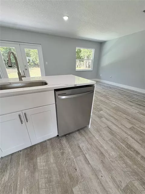 Kitchen - 142 Rosedale Ave, Spring Hill, FL 34606 photo 4 of 14