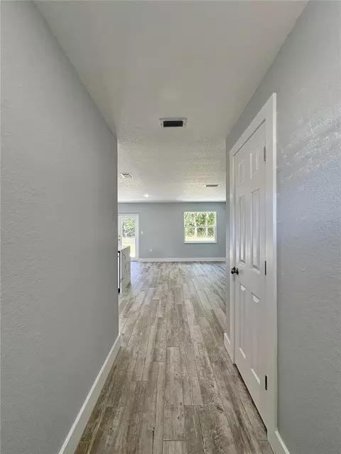 Entry Way - 142 Rosedale Ave, Spring Hill, FL 34606 photo 2 of 6