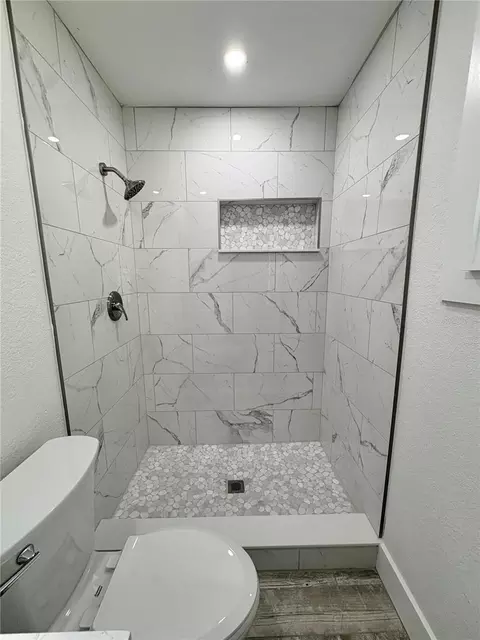 Bath - 142 Rosedale Ave, Spring Hill, FL 34606 photo 6 of 8