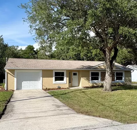 Exterior - 142 Rosedale Ave, Spring Hill, FL 34606 photo 2 of 9