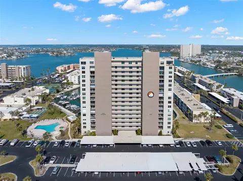 7300 Sun Island Dr S #1103, Saint Petersburg, FL 33707