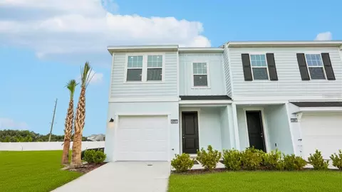 6876 Holcombe Down Dr, Zephyrhills, FL 33541
