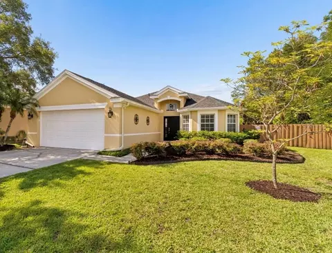 4734 Whispering Wind Ave, Tampa, FL 33614