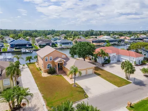830 Golf Island Dr, Apollo Beach, FL 33572