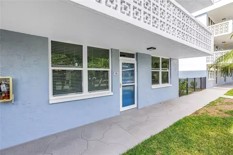 4715 Bay St NE #135, Saint Petersburg, FL 33703