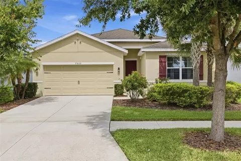 7533 Lantern Park Ave, Apollo Beach, FL 33572